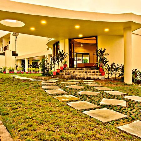The Palm Resort-Luxuria ناينيتال المظهر الخارجي الصورة